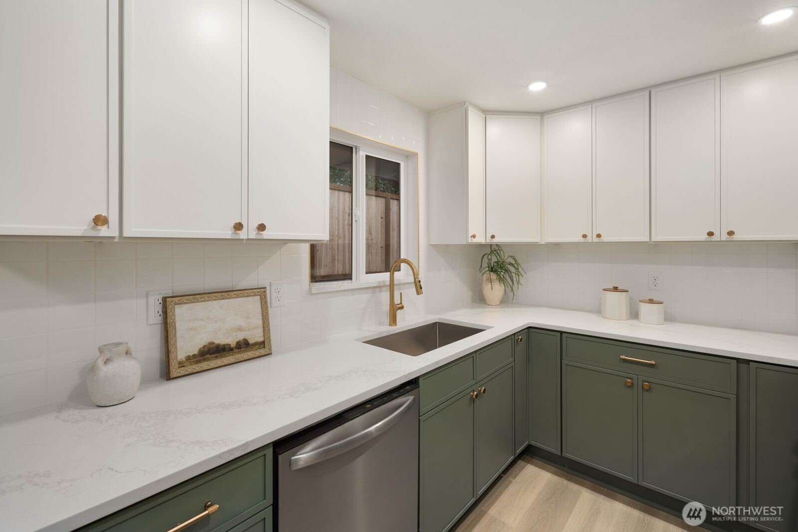 5810 57th Avenue NE Seattle WA 98105