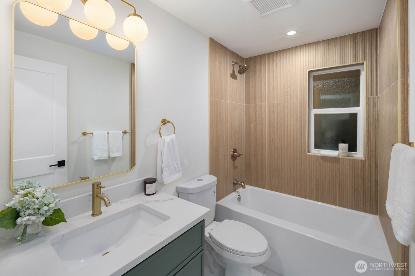 5810 57th Avenue NE Seattle WA 98105