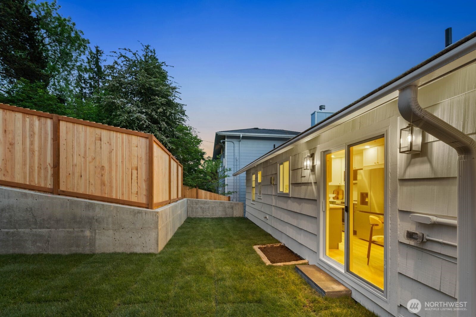 5810 57th Avenue NE Seattle WA 98105