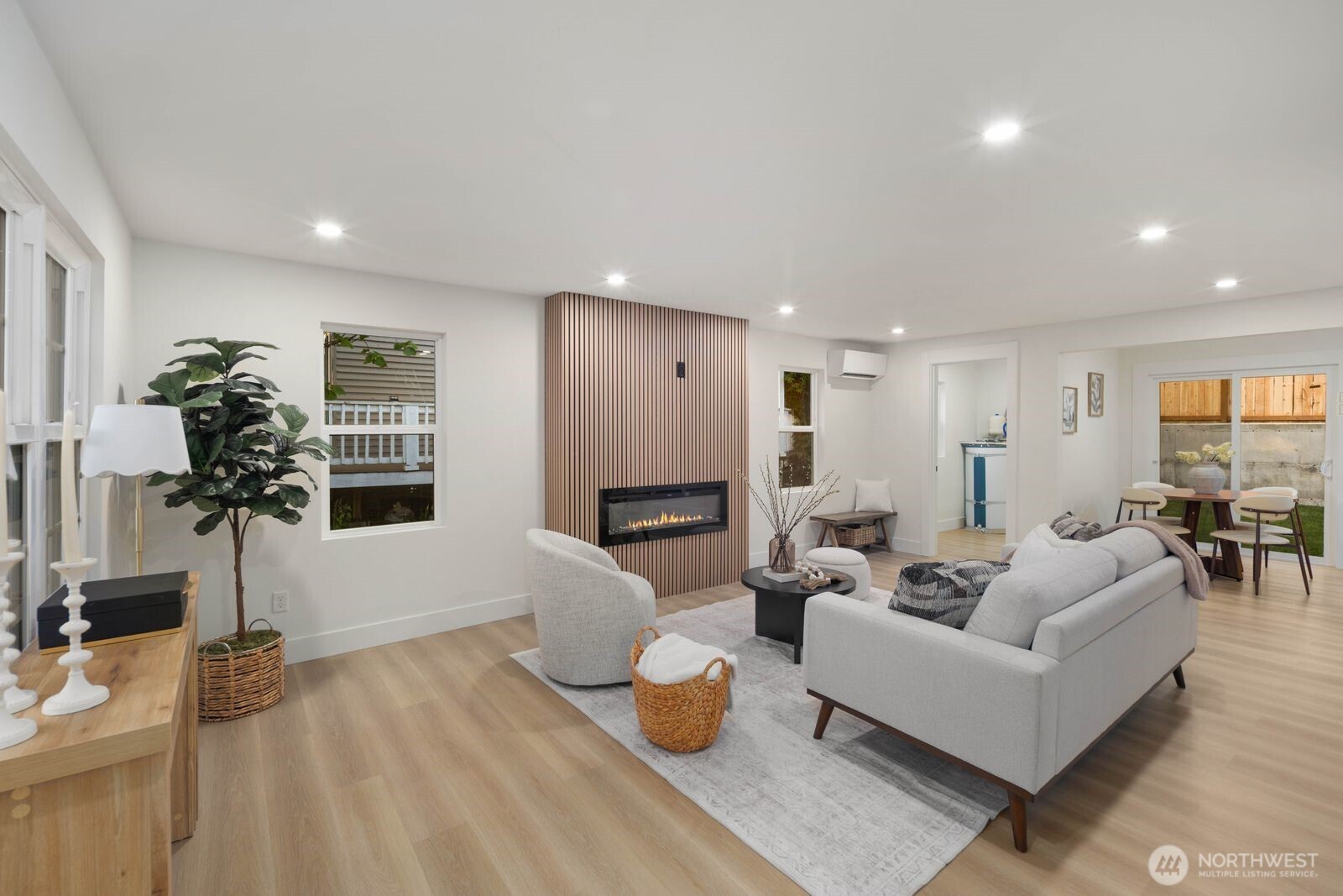 5810 57th Avenue NE Seattle WA 98105