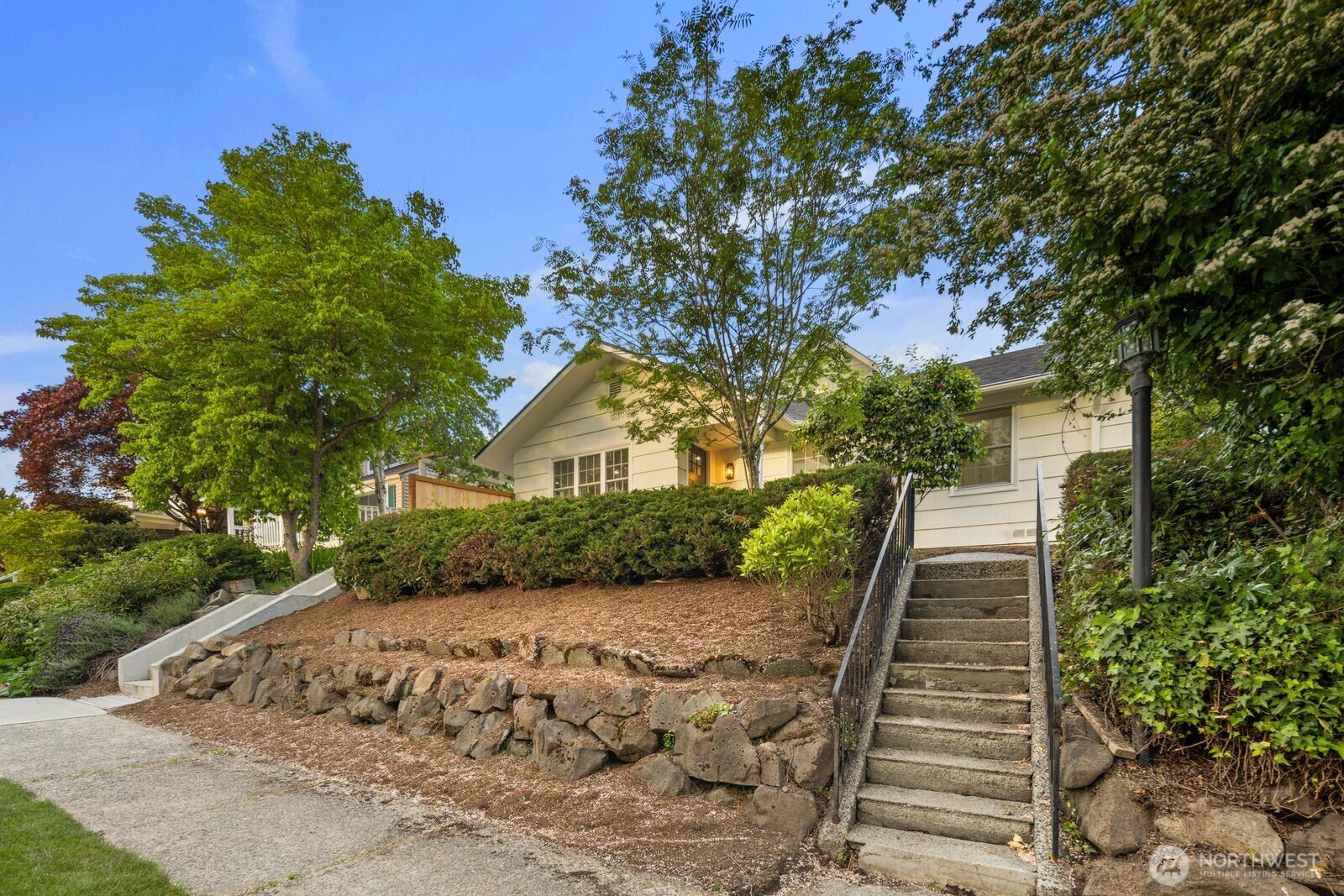 5810 57th Avenue NE Seattle WA 98105