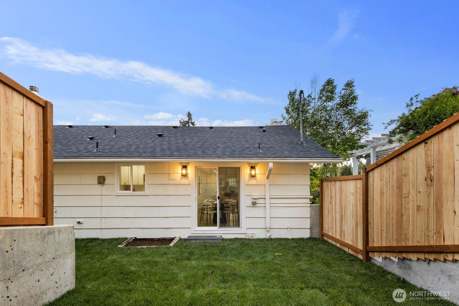 5810 57th Avenue NE Seattle WA 98105