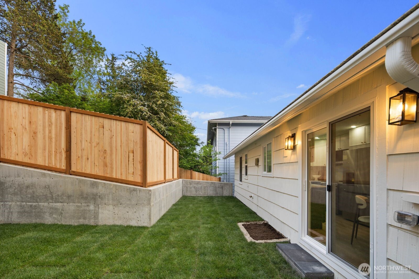 5810 57th Avenue NE Seattle WA 98105
