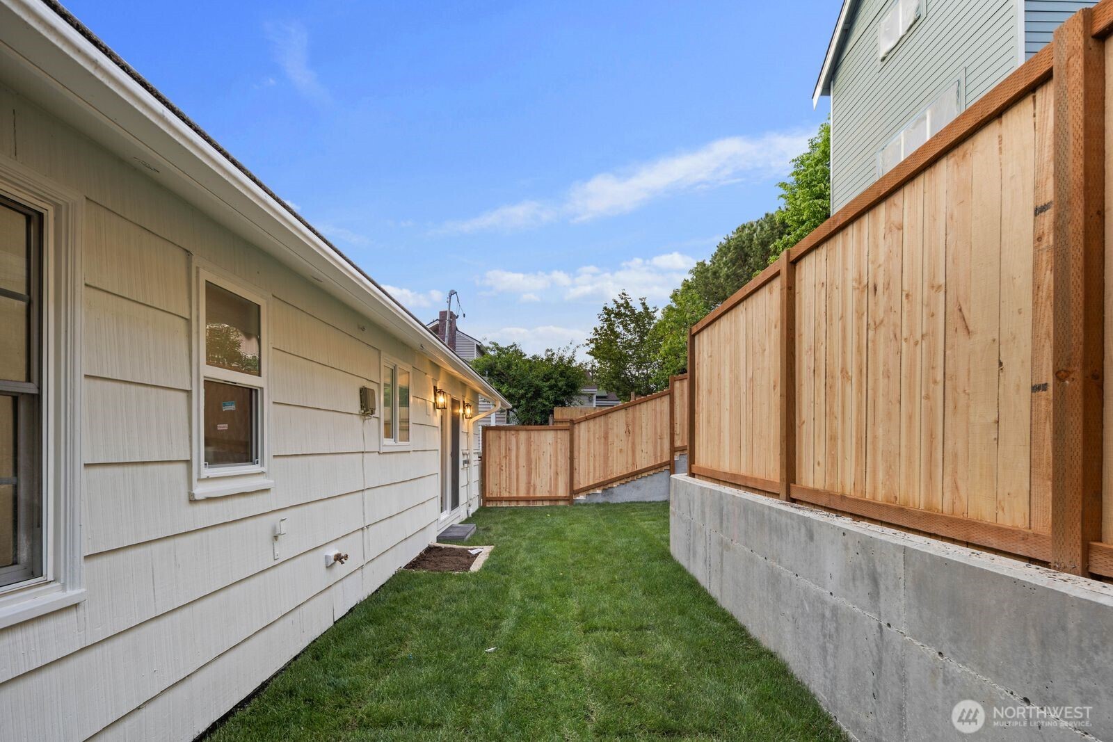 5810 57th Avenue NE Seattle WA 98105