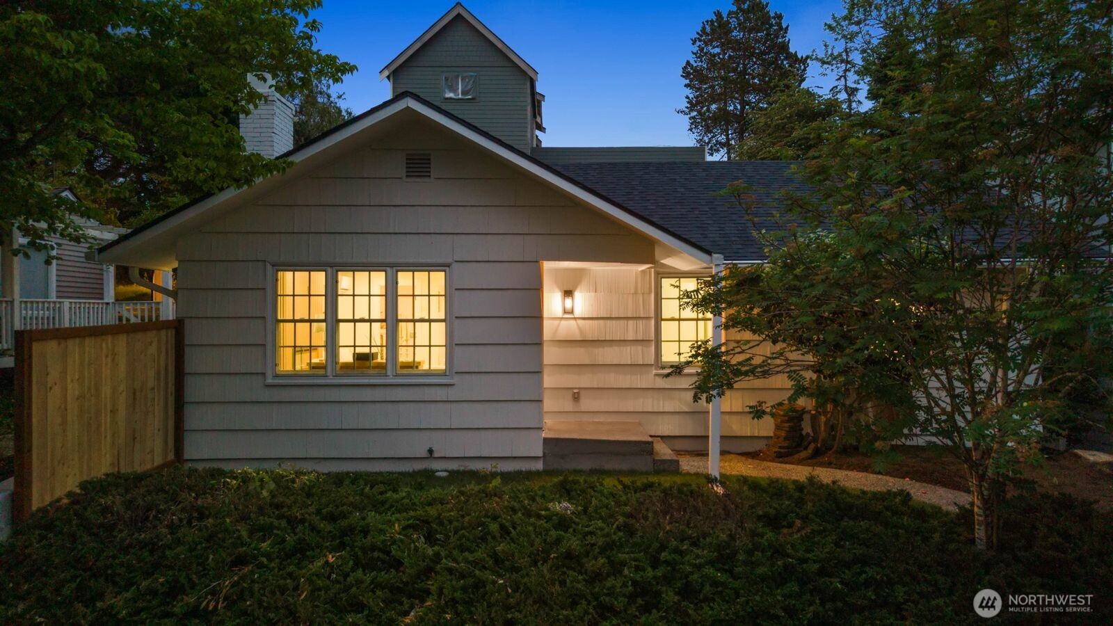 5810 57th Avenue NE Seattle WA 98105