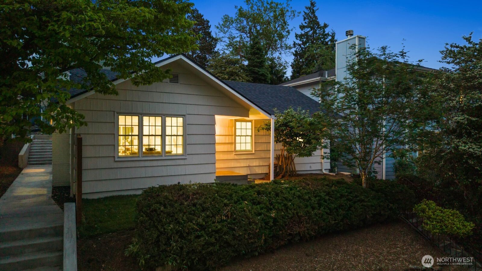 5810 57th Avenue NE Seattle WA 98105