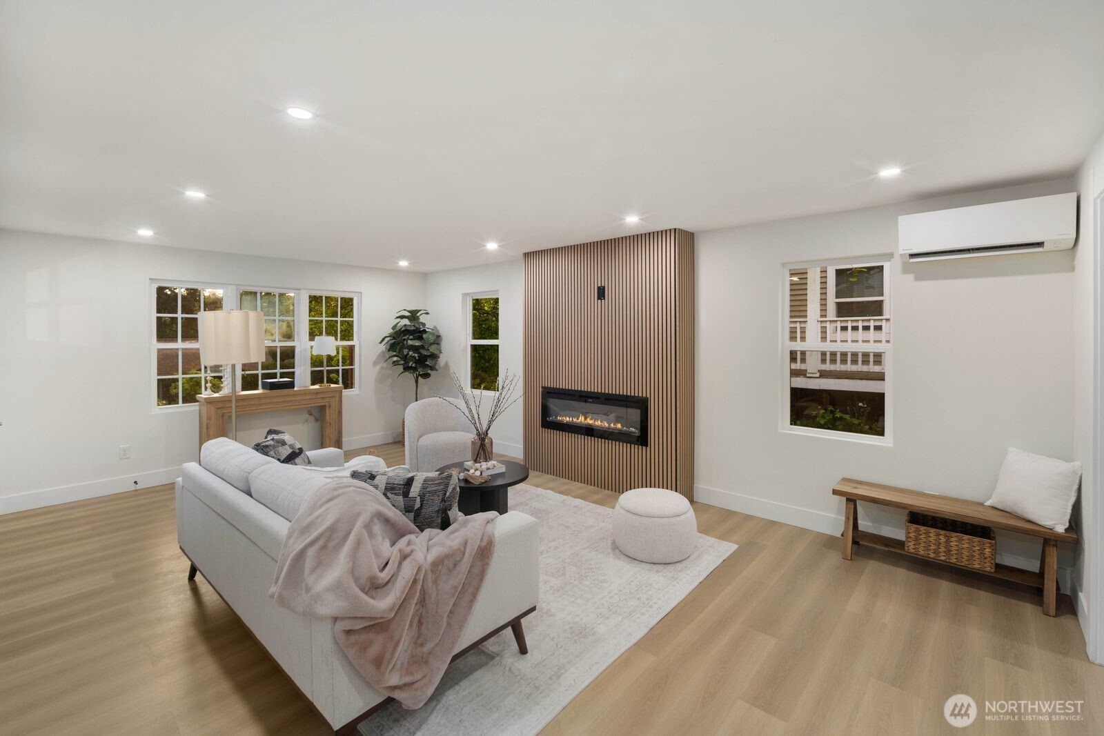 5810 57th Avenue NE Seattle WA 98105