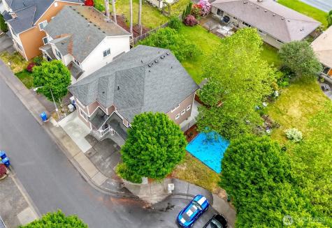 17837 110TH Renton WA 98055