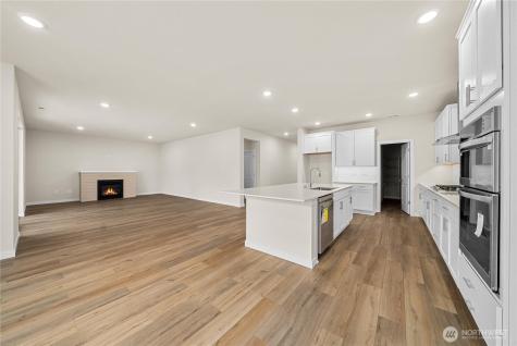 5990 Thornhill Avenue SW Port Orchard WA 98367