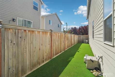 10107 14th Place SE Lake Stevens WA 98258