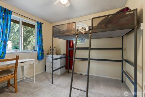 22433 Vale Court SE Yelm WA 98597
