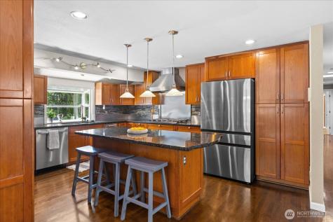 23811 NE 43rd Street Redmond WA 98053