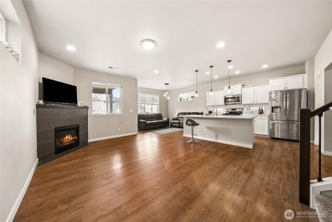 16214 78th Avenue Ct E Puyallup WA 98375