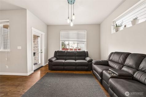 16214 78th Avenue Ct E Puyallup WA 98375