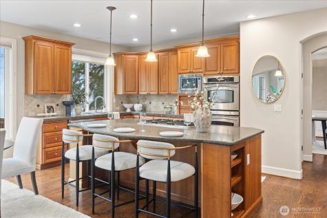 2211 204th Place NE Sammamish WA 98074