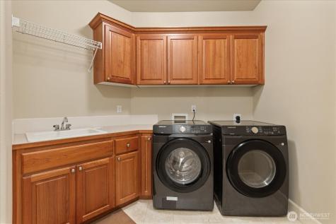 2211 204th Place NE Sammamish WA 98074