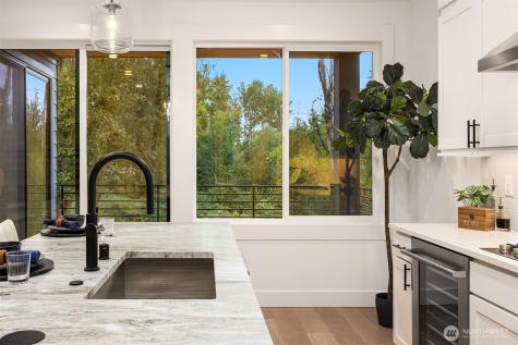 14870 NE 2nd Court Bellevue WA 98007