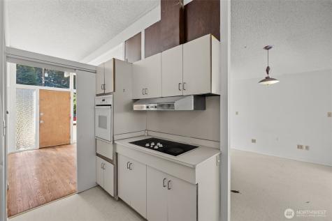 14234 SE 14th Street Bellevue WA 98007