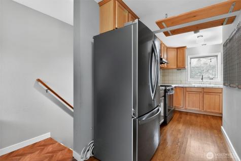 6522 38th Avenue NE Seattle WA 98115