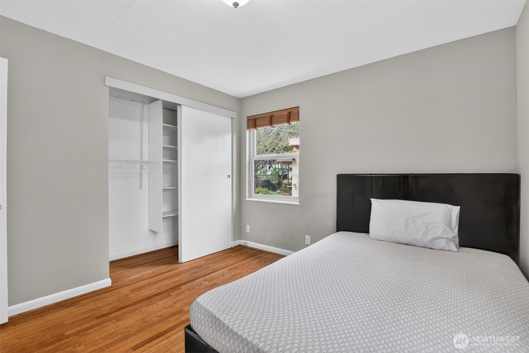 6522 38th Avenue NE Seattle WA 98115