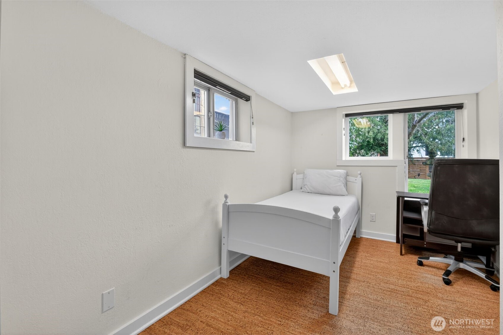 6522 38th Avenue NE Seattle WA 98115
