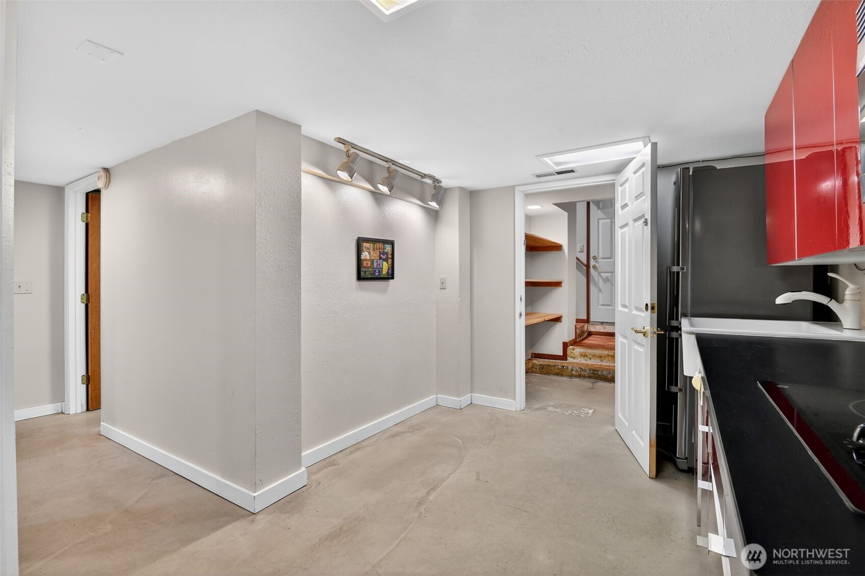 6522 38th Avenue NE Seattle WA 98115