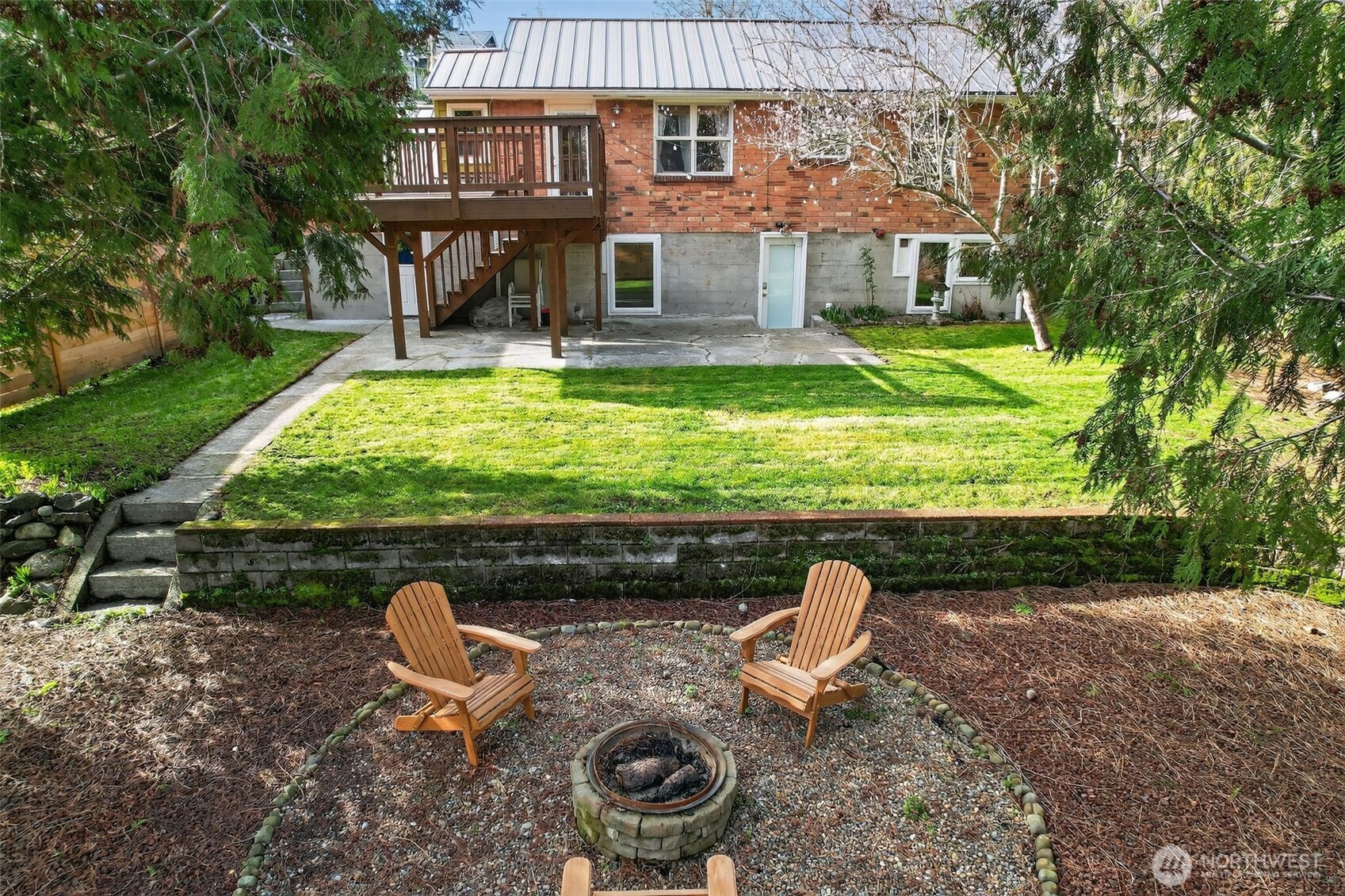 6522 38th Avenue NE Seattle WA 98115