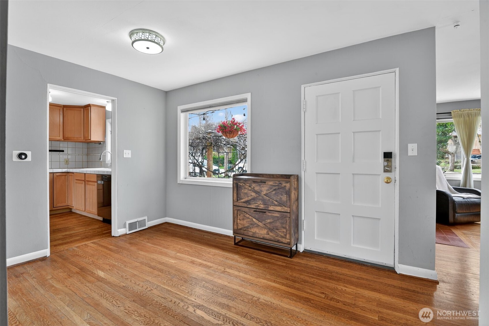 6522 38th Avenue NE Seattle WA 98115