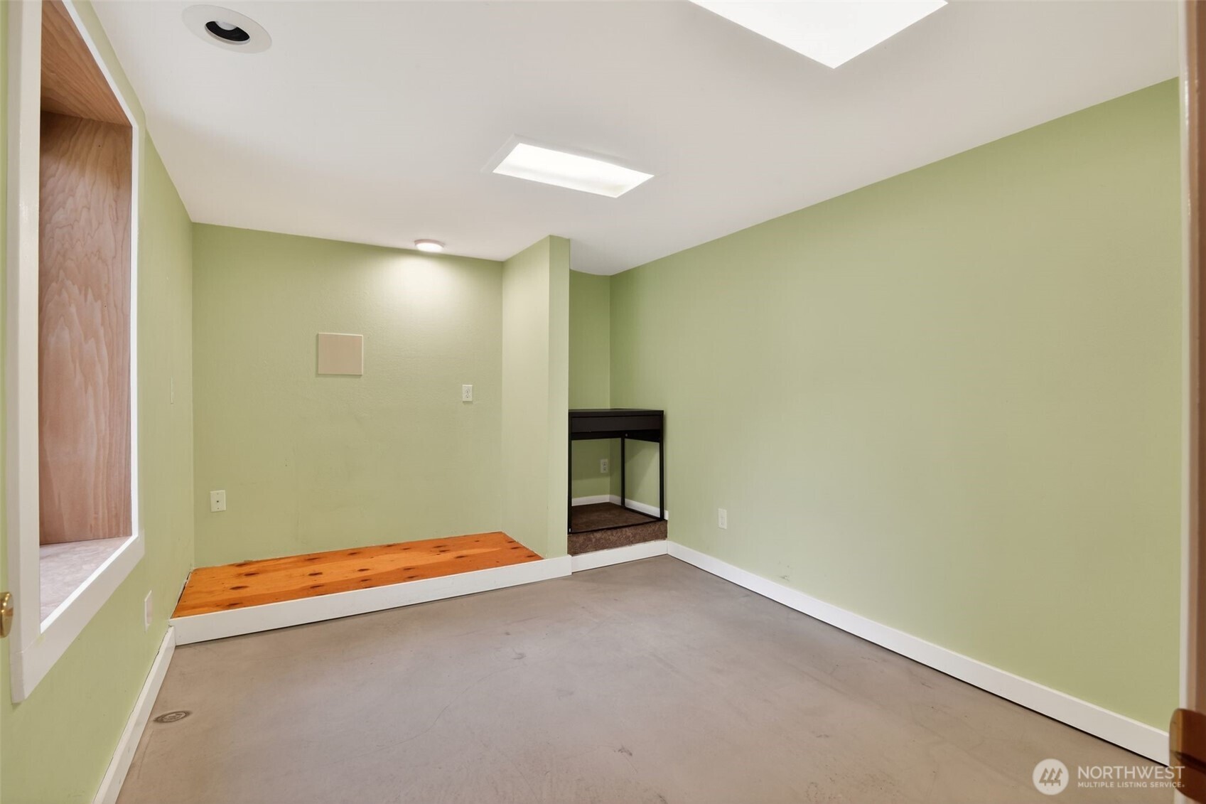 6522 38th Avenue NE Seattle WA 98115