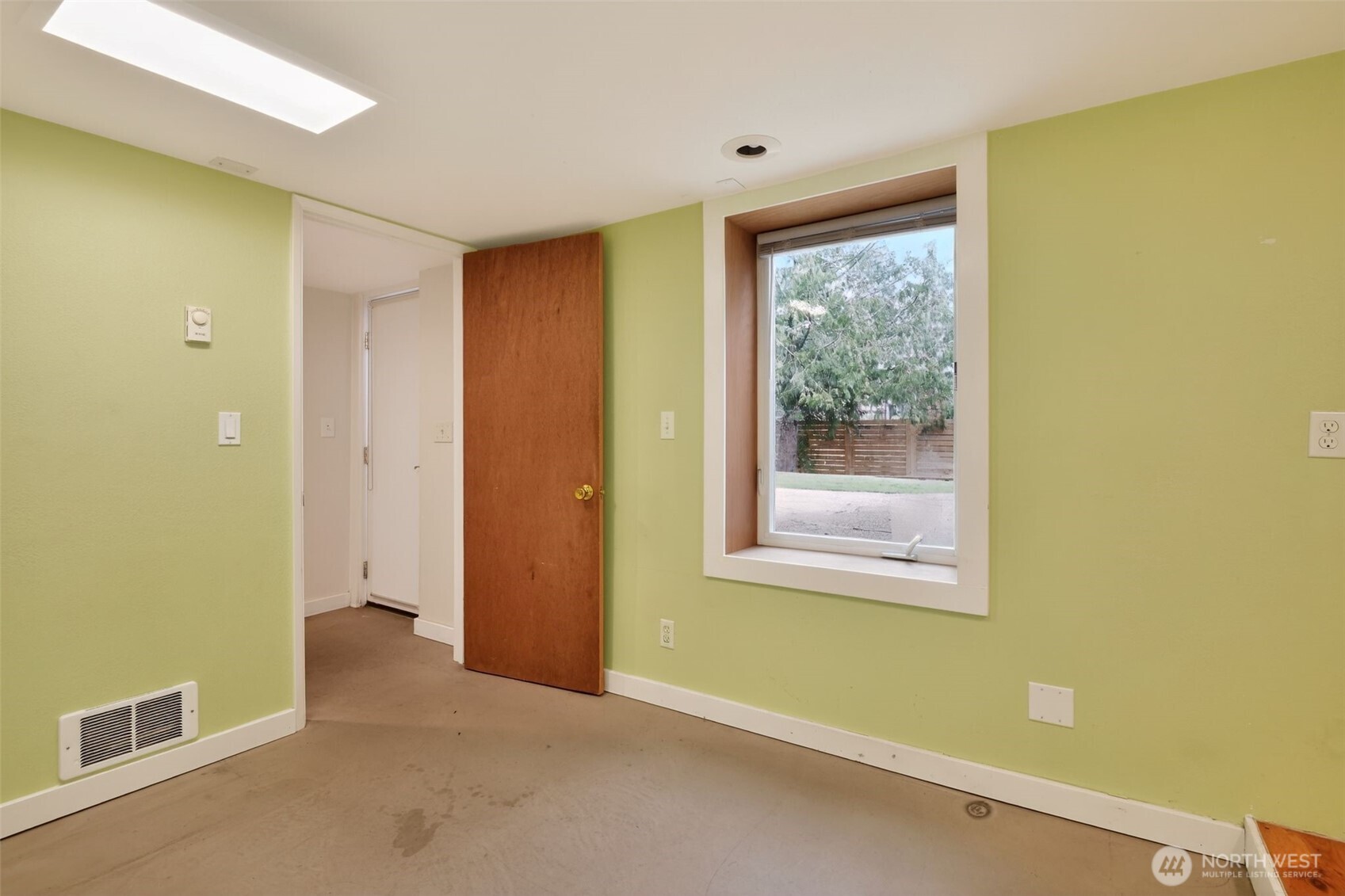 6522 38th Avenue NE Seattle WA 98115