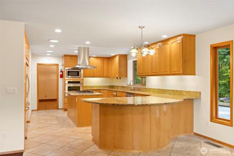 6618 196th Street SE Snohomish WA 98296