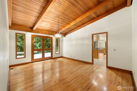 6618 196th Street SE Snohomish WA 98296