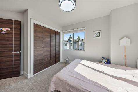 508 Heron Walk SE Sammamish WA 98074
