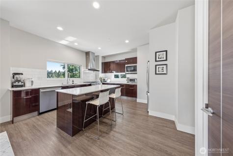 508 Heron Walk SE Sammamish WA 98074