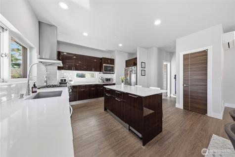 508 Heron Walk SE Sammamish WA 98074