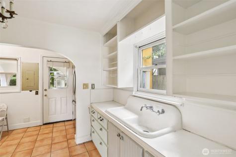 3513 SW 97th Street Seattle WA 98126