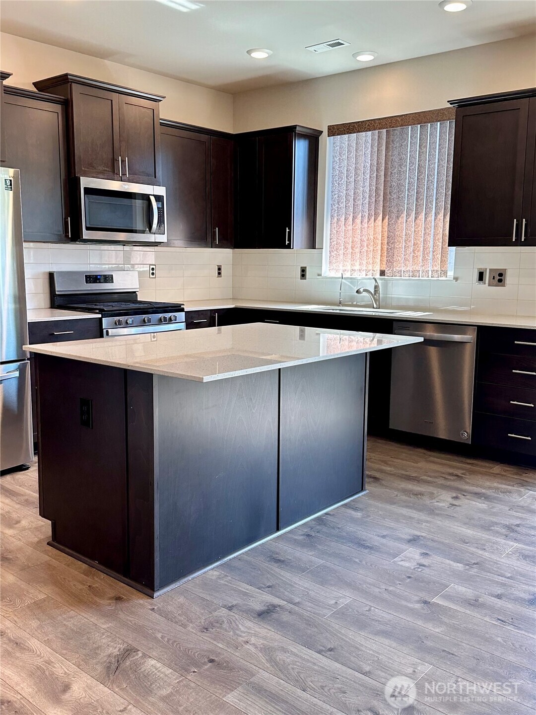 28041 14th Court S Federal Way WA 98003