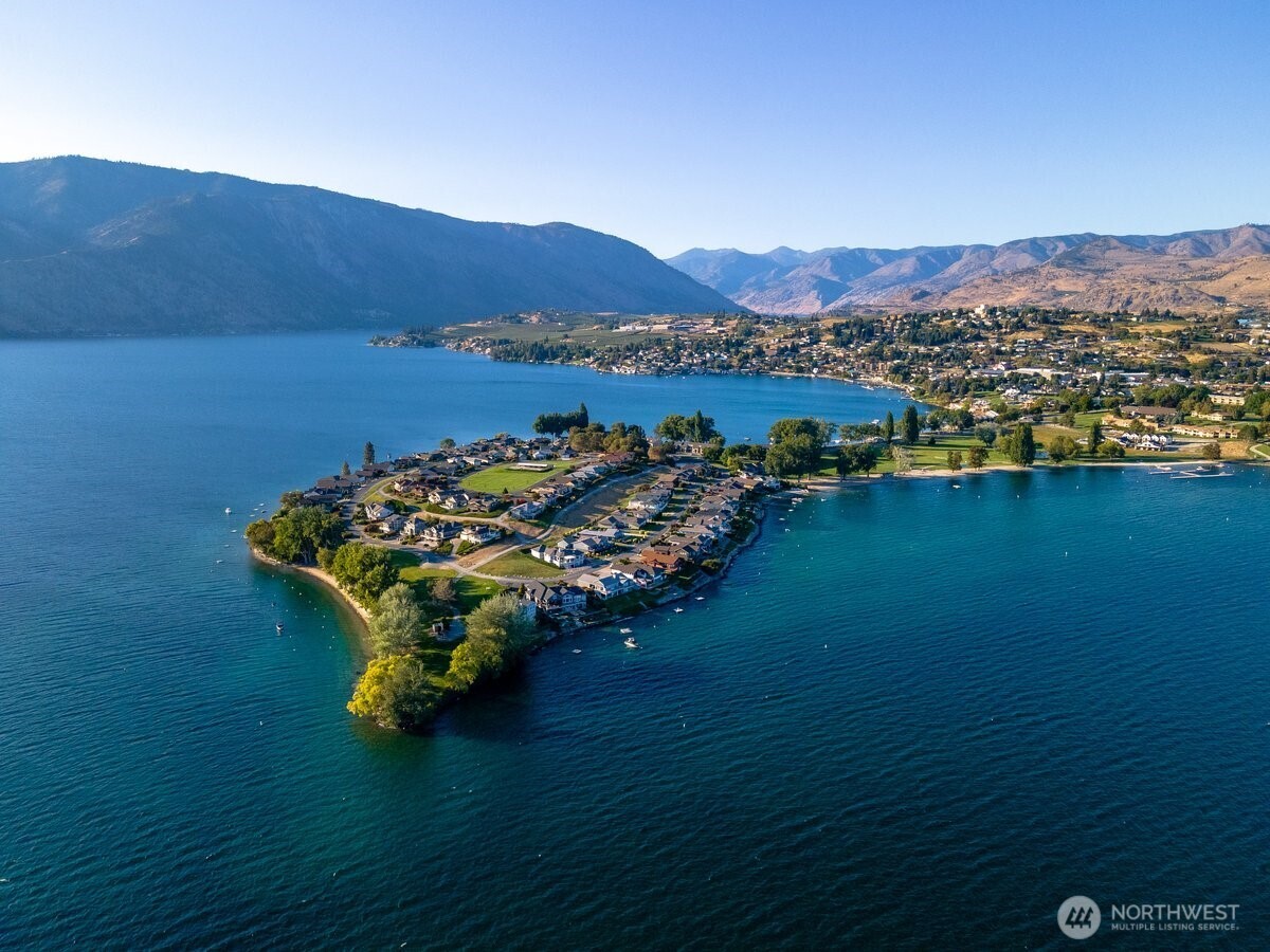 1 Beach 585-n Manson WA 98831