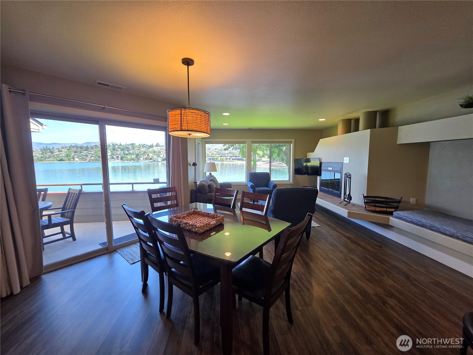 1 Beach 585-n Manson WA 98831