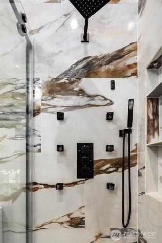 1400 Bellevue Way SE Bellevue WA 98004