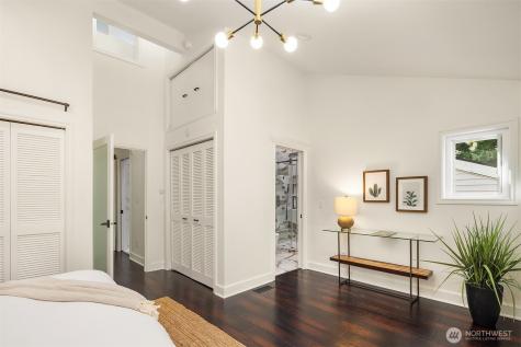 1400 Bellevue Way SE Bellevue WA 98004