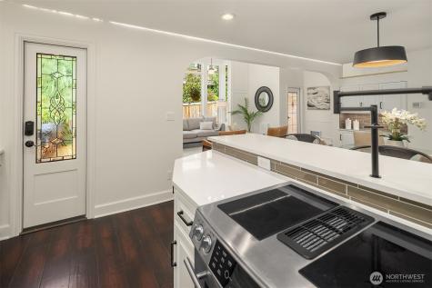 1400 Bellevue Way SE Bellevue WA 98004