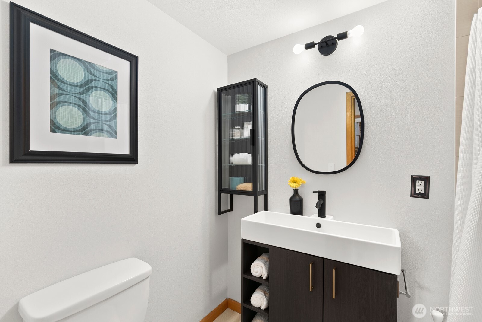 3219 34th Avenue W Seattle WA 98199