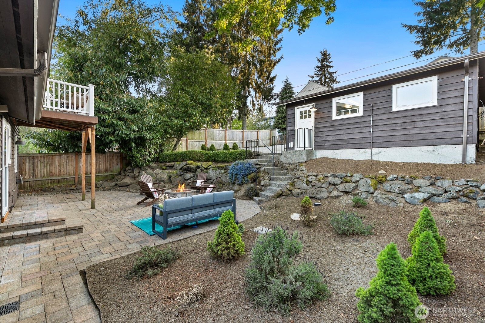 3219 34th Avenue W Seattle WA 98199