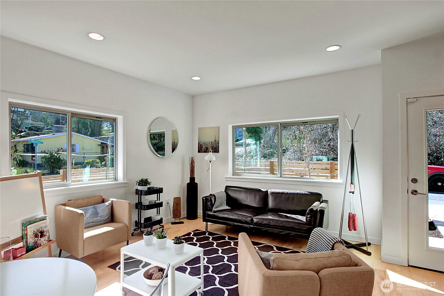 8706 S 42nd Avenue Seattle WA 98118