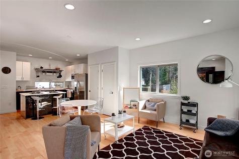 8706 S 42nd Avenue Seattle WA 98118