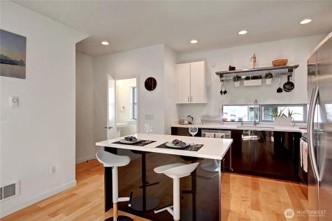 8706 S 42nd Avenue Seattle WA 98118