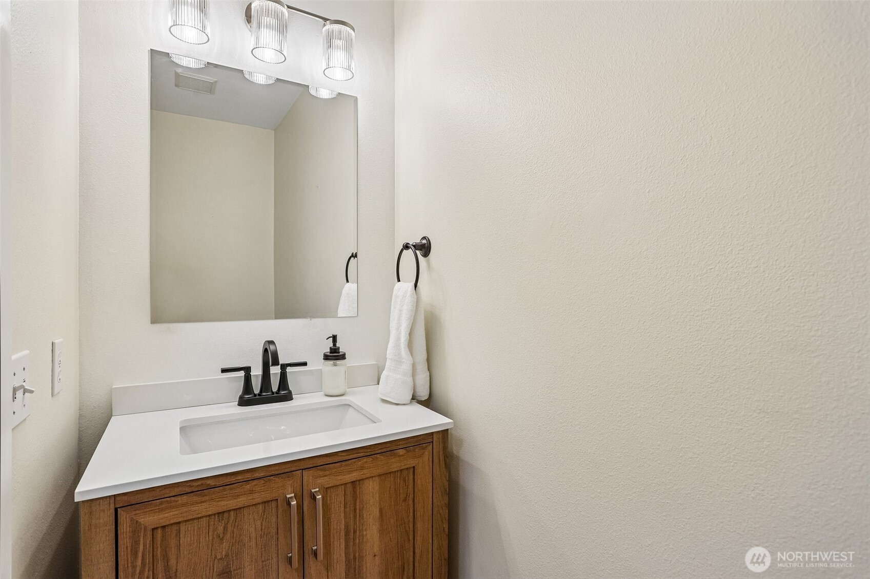 8218 NE 125th Court Kirkland WA 98034