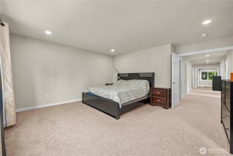 19821 75th Avenue NE Kenmore WA 98028