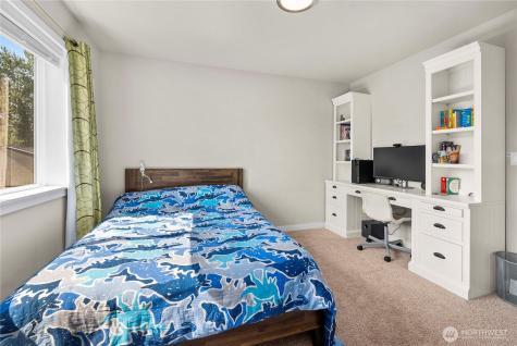 19821 75th Avenue NE Kenmore WA 98028